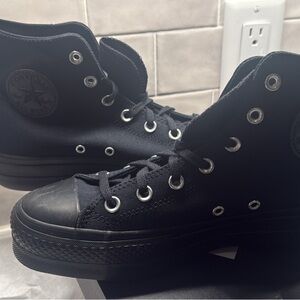 Converse Black High-Top Platform Sneakers  Lift Black Embroidered Flower NWT